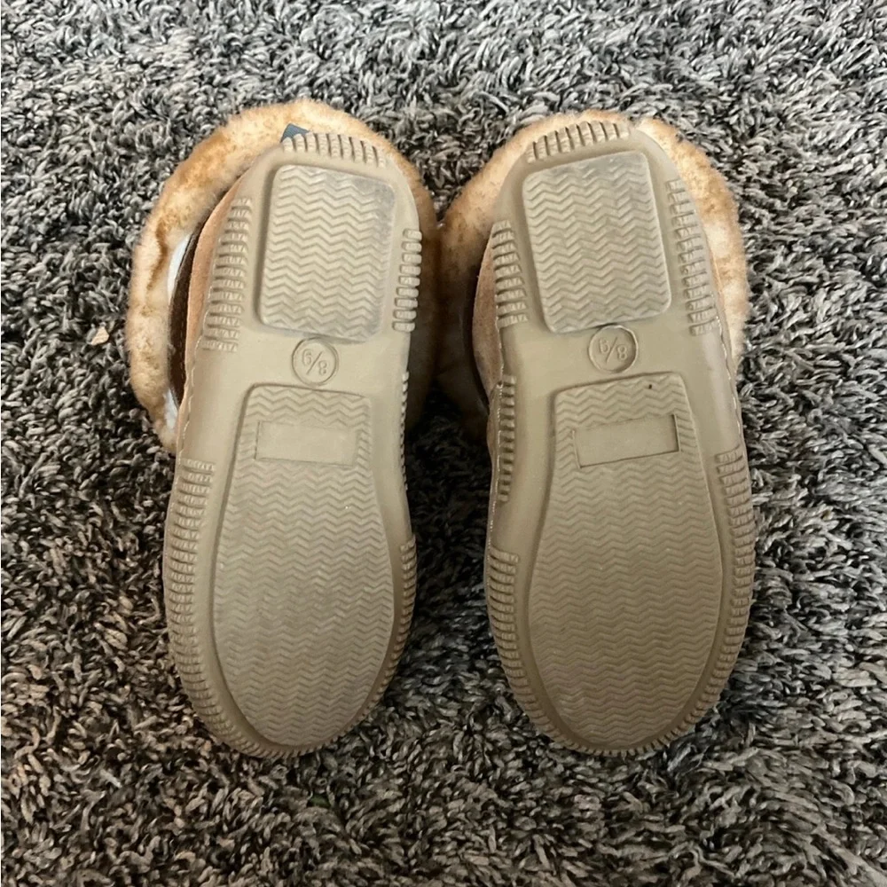 CLOUD NINE Sheepskin Tan Booties Slippers Toddlers Boys/ Girls Size 8/9